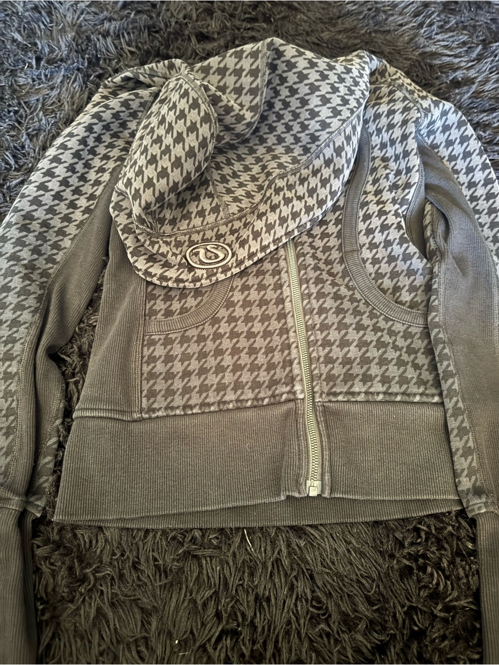 lululemon athletica Gray Houndstooth Zip Hoodie Jacket - Picture 2 of 4